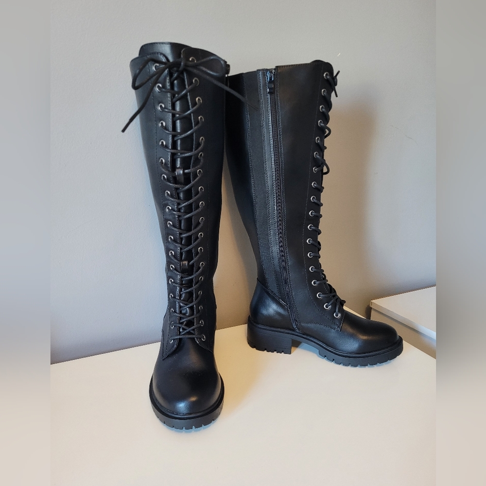 Torrid Black Faux Leather Lace-Up Knee-High Combat Boot, BNWT, Size 6.5